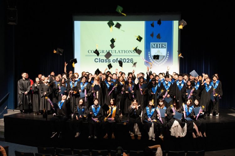 2026Graduation with hats